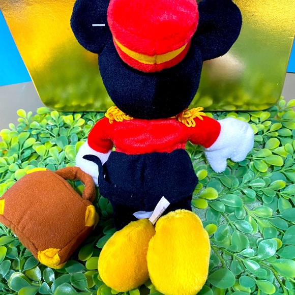 DISNEY EXCLUSIVE NWT 1990s CORONADO SPRINGS RESORT BELLHOP MICKEY BEAN BAG PLUSH - Picture 9 of 14